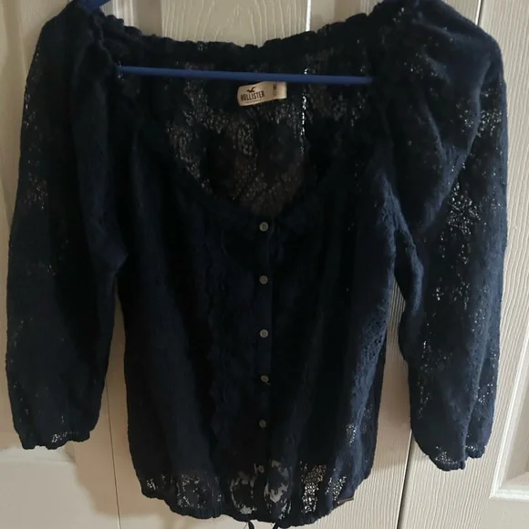 Hollister 3/4 sleeve top in navy - Picture 1 of 7